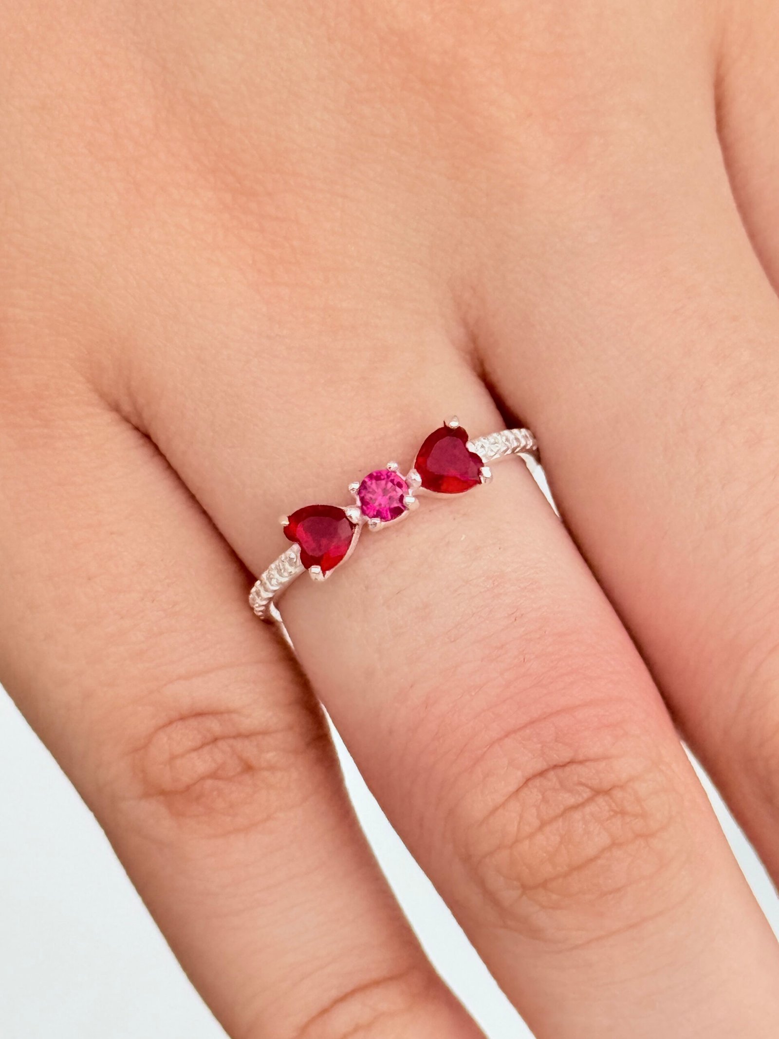 ANEL BRANCA DE NEVE EM PRATA 925