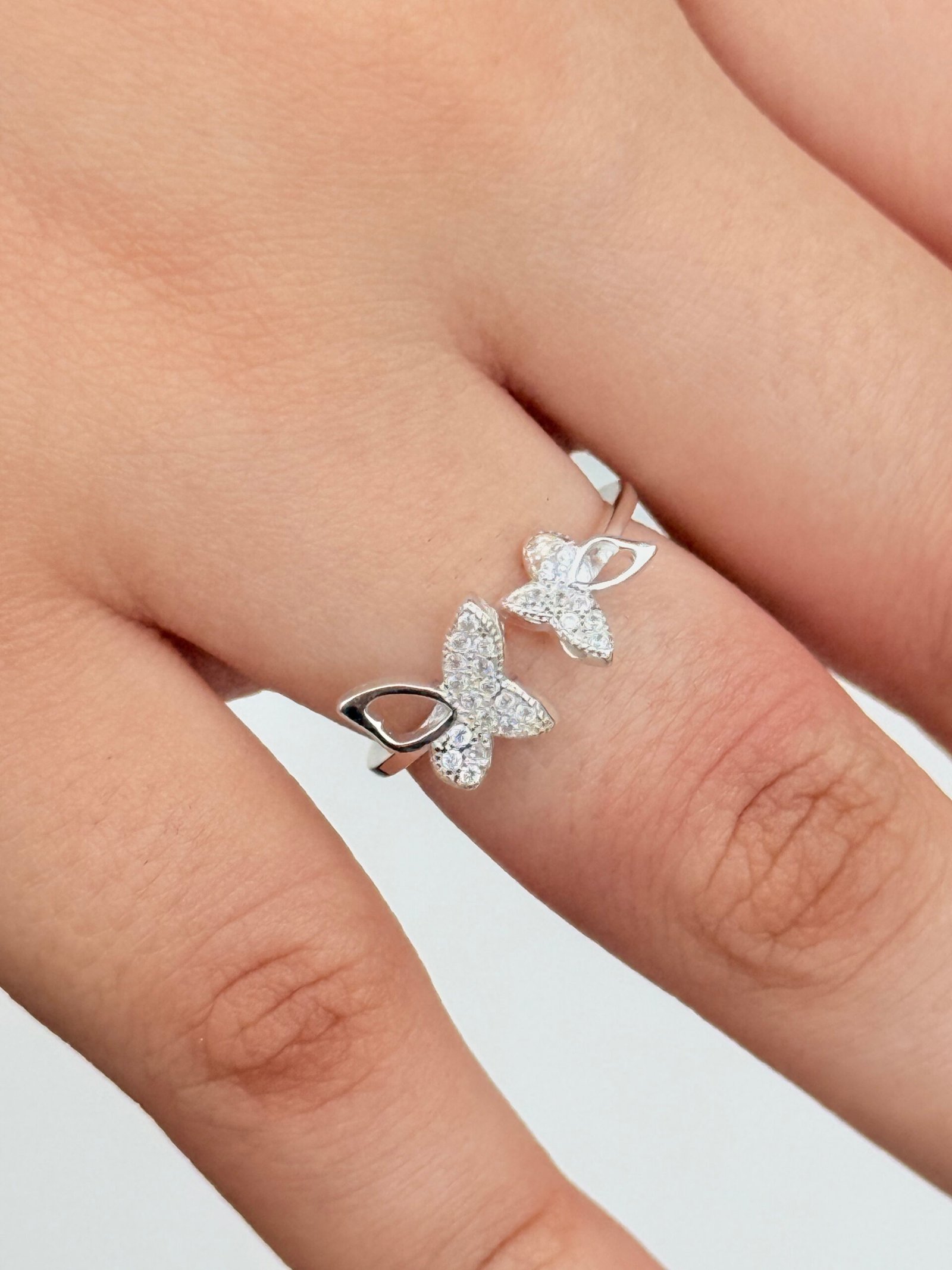 ANEL BORBOLETA AJUSTÁVEL EM PRATA 925