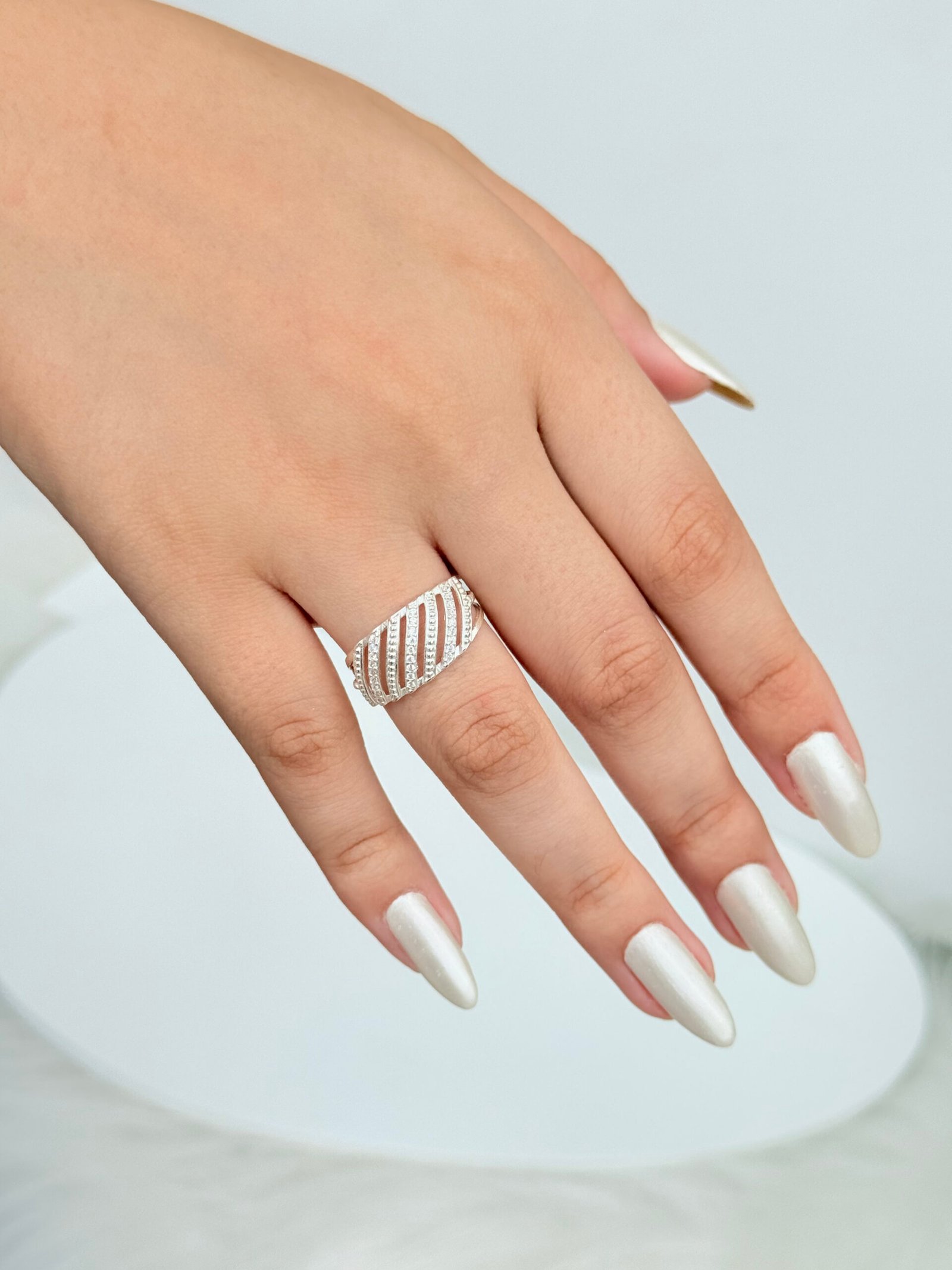 ANEL TRABALHADO EM PRATA 925