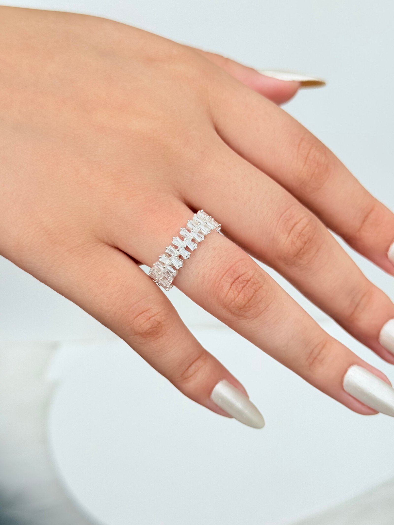 ANEL ZIRCÔNIAS EM PRATA 925