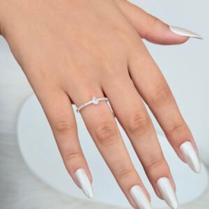 ANEL GOTA CRAVEJADA EM PRATA 925