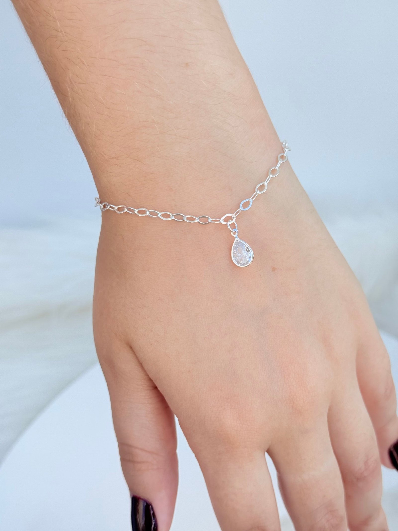 PULSEIRA EM PRATA 925 CRISTAL GOTA