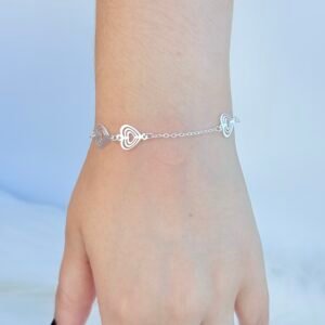 PULSEIRA EM PRATA 925 PINGENTES DE CORAÇÃO