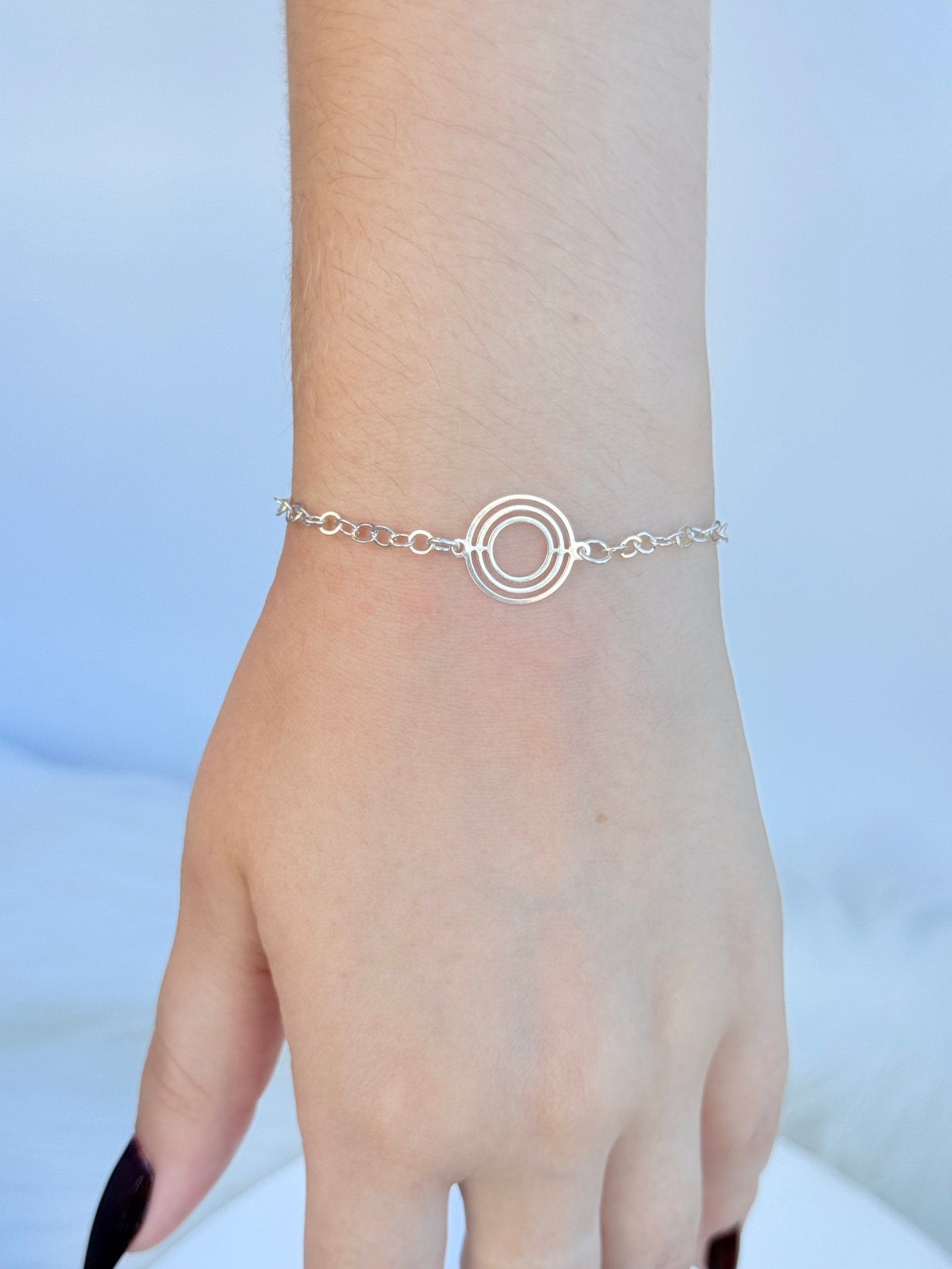 PULSEIRA EM PRATA 925 PINGENTE CIRCULO