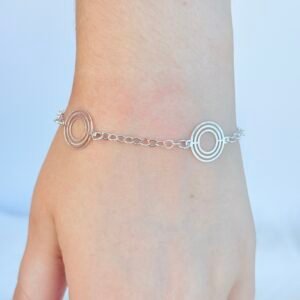 PULSEIRA EM PRATA 925 CONTEM PINGENTES DE CÍRCULOS