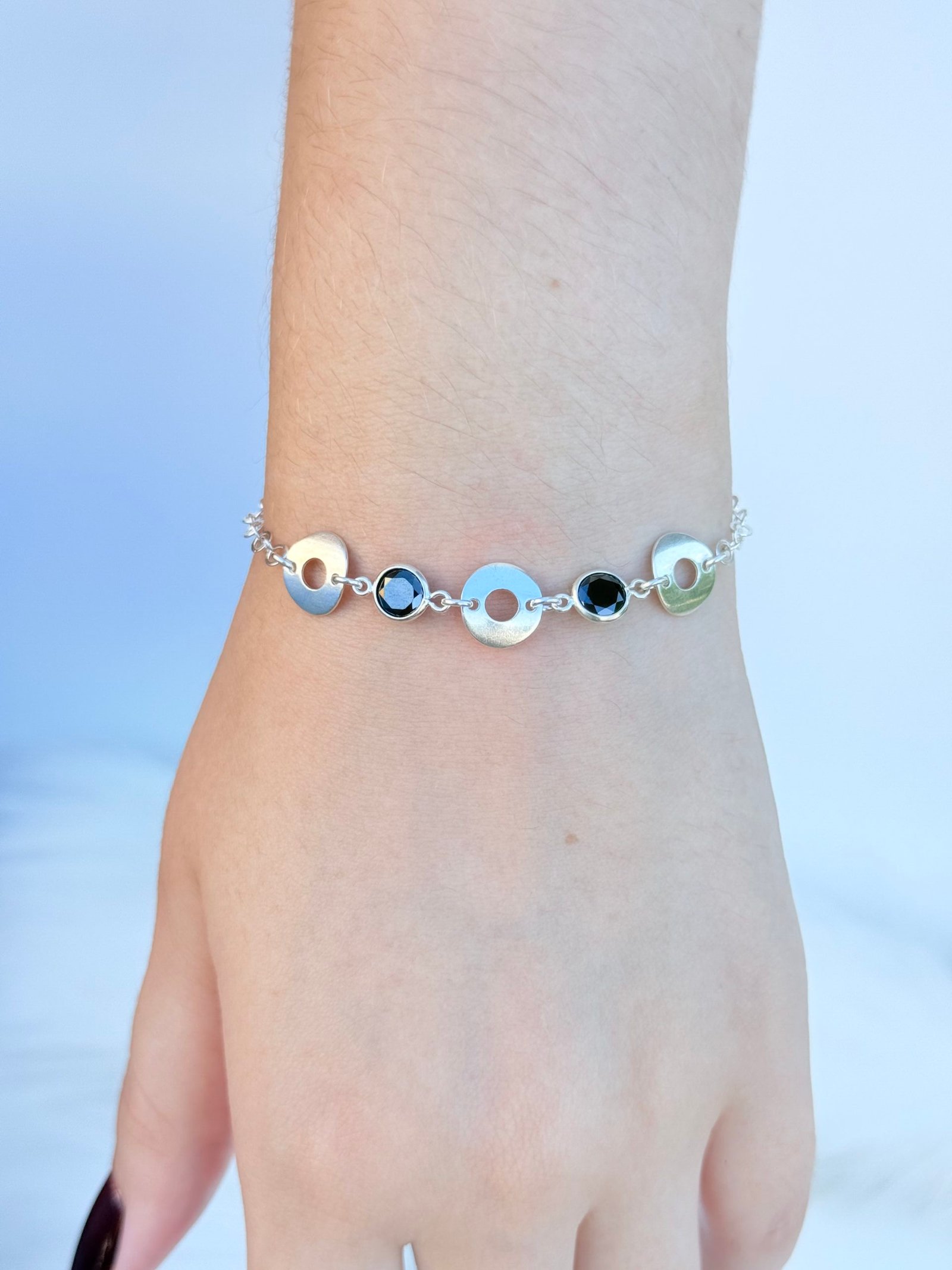 PULSEIRA EM PRATA 925 CRISTAL ÔNIX