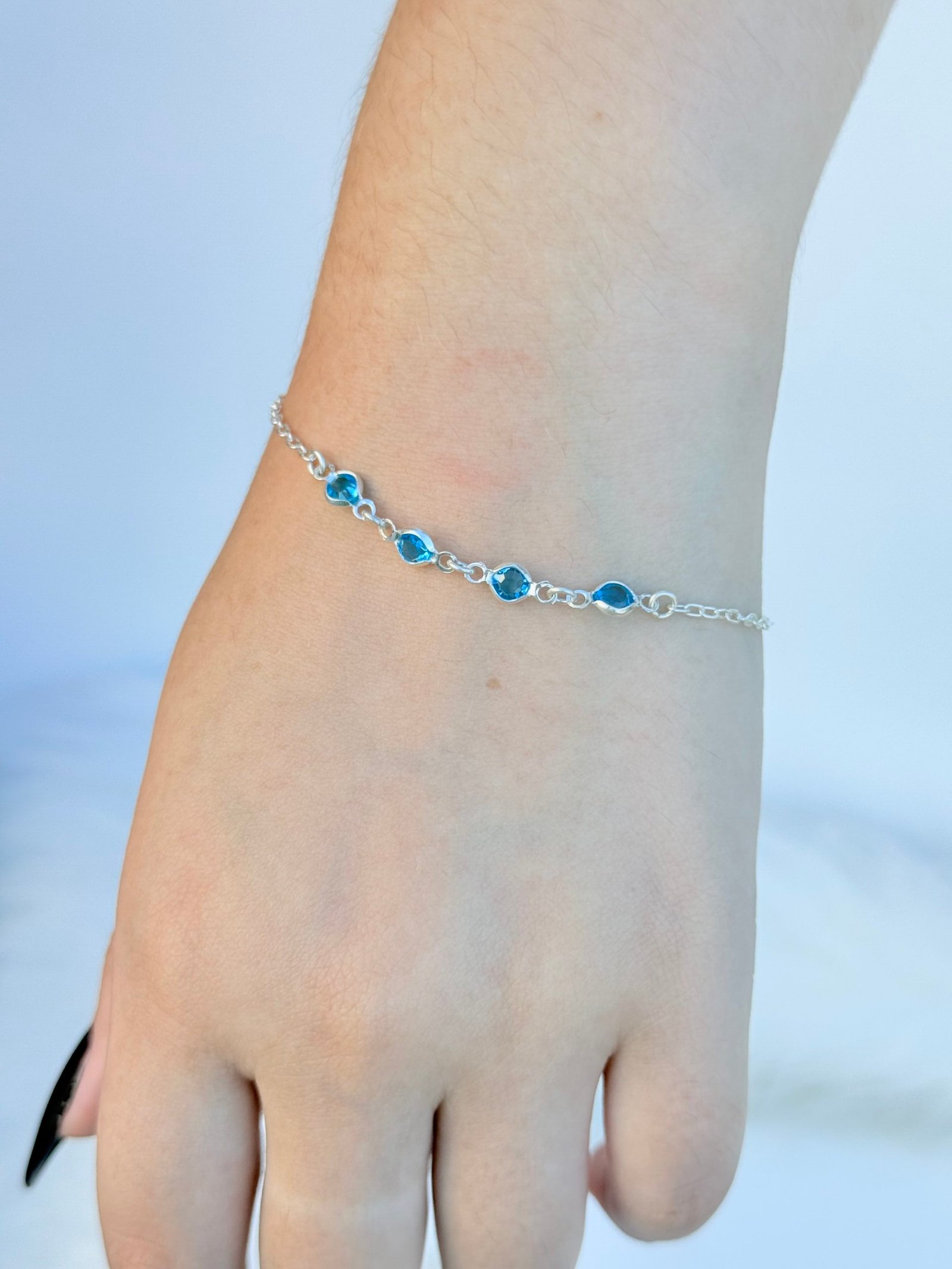 PULSEIRA EM PRATA 925 CRISTAIS COLORIDOS