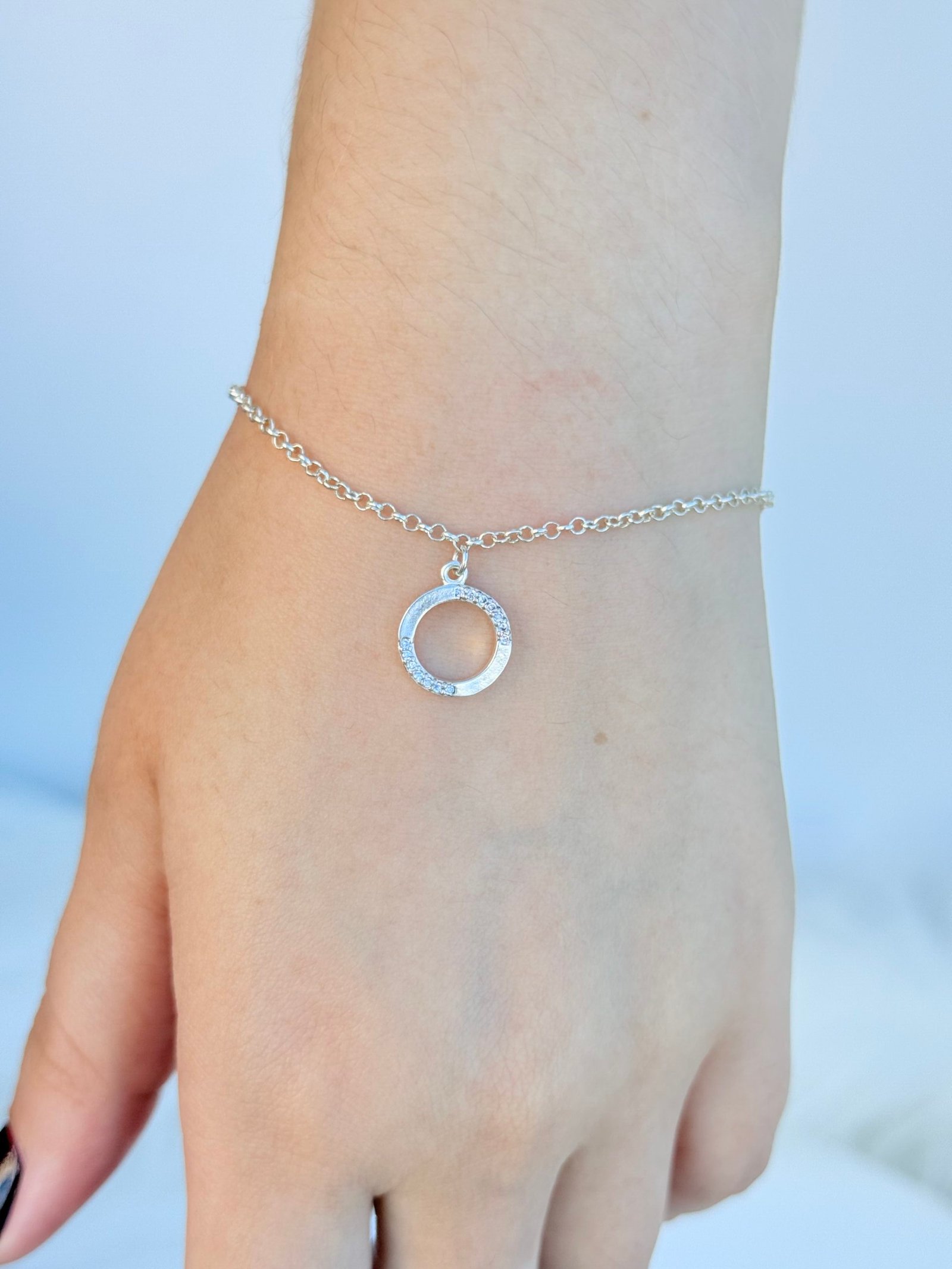 PULSEIRA /TORNOZELEIRA EM PRATA 925 CONTÉM PINGENTE DE CIRCULO