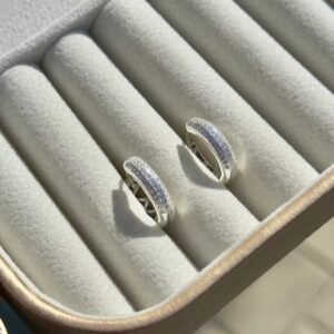 ARGOLA CLICKER EM PRATA 925 CRAVEJADA COM MICRO ZIRCÔNIAS