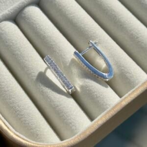 BRINCO CLICKER EM PRATA 925 FORMATO U