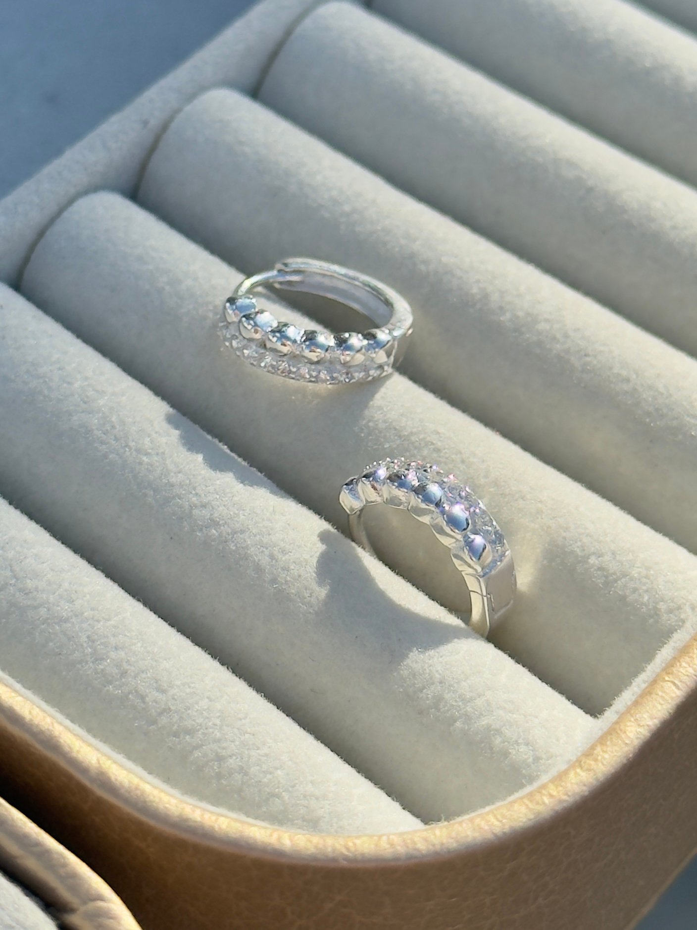 ARGOLA CLICKER EM PRATA 925