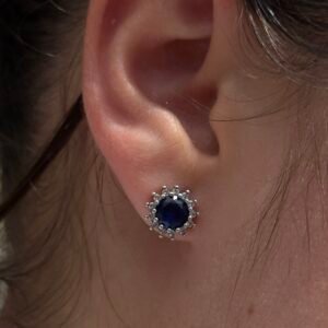 BRINCO EM PRATA 925 CRISTAL AZUL