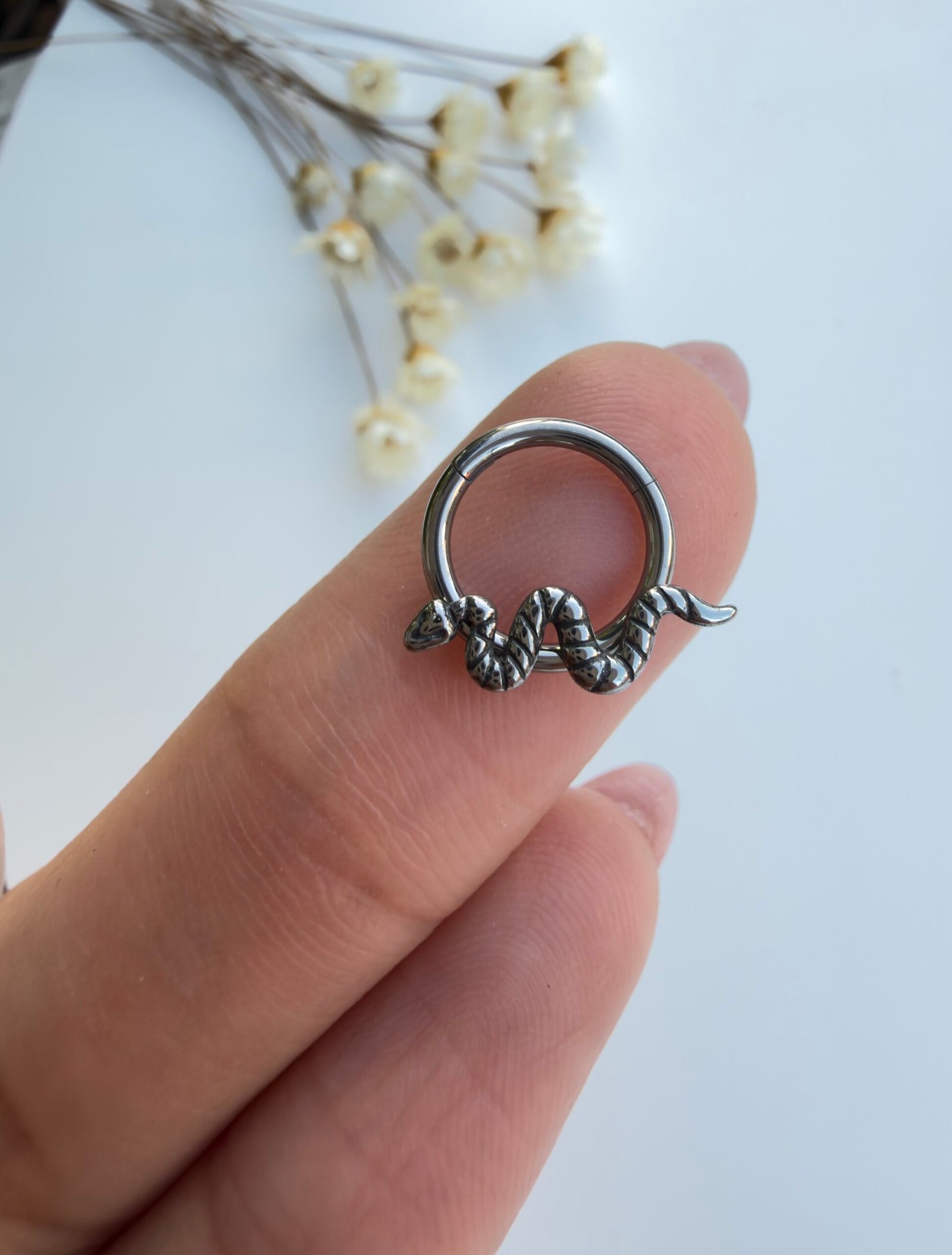 PIERCING TITÂNIO SEG CLICKER DAITH COBRA