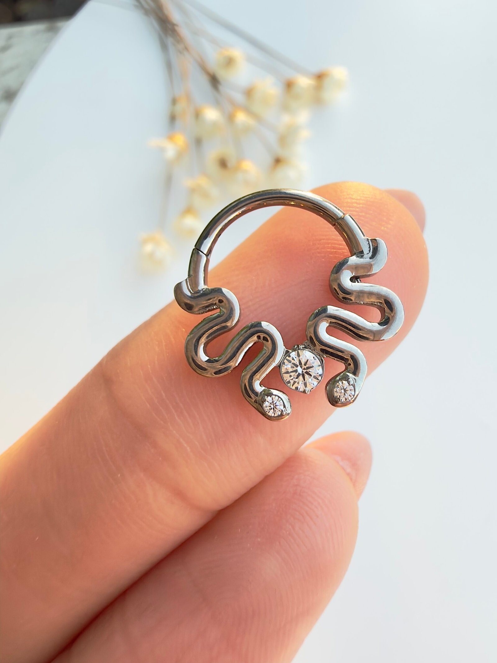 PIERCING TITÂNIO SEG CLICKER DAITH COBRA