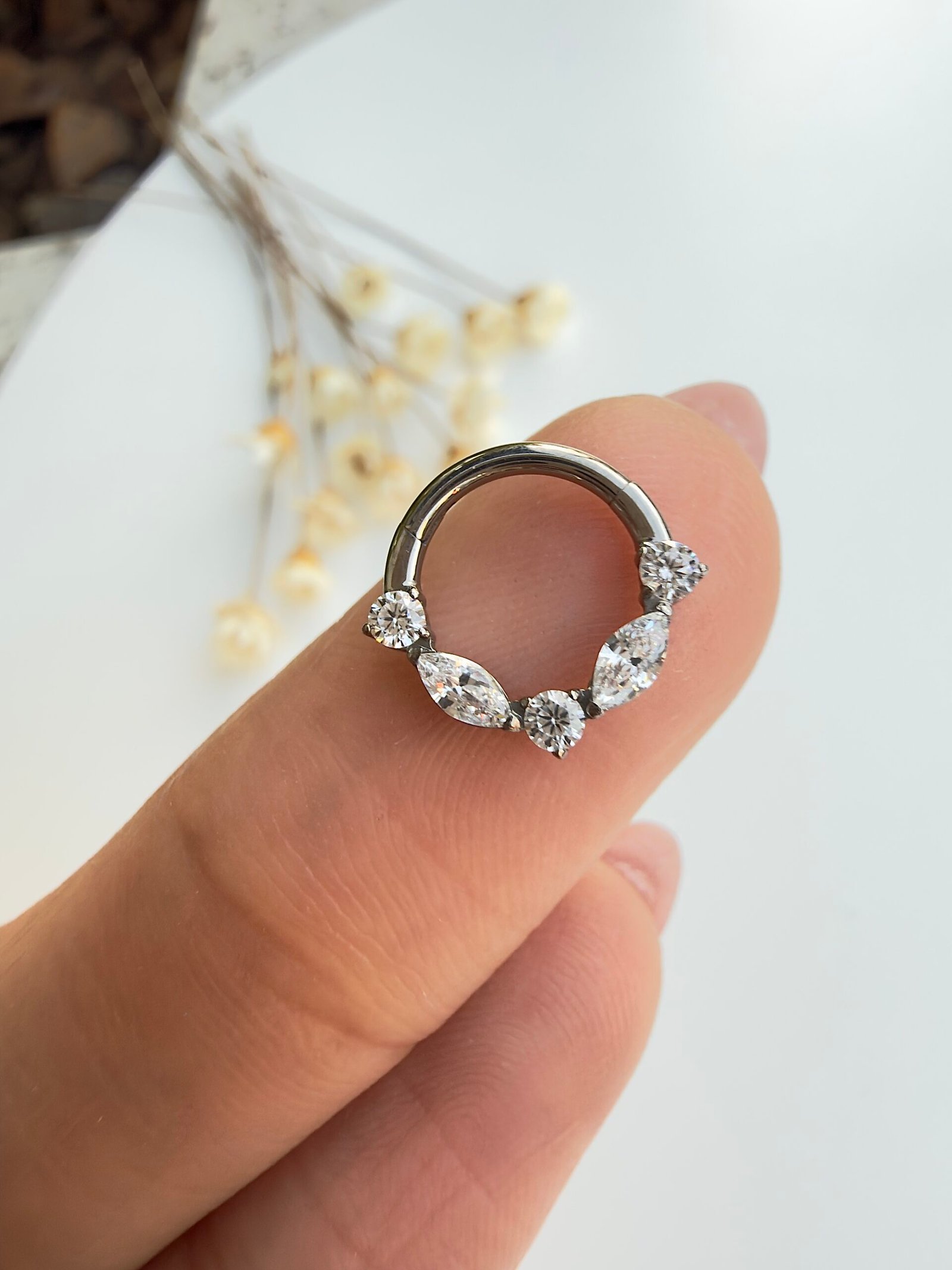 PIERCING TITÂNIO SEG CLICKER DAITH