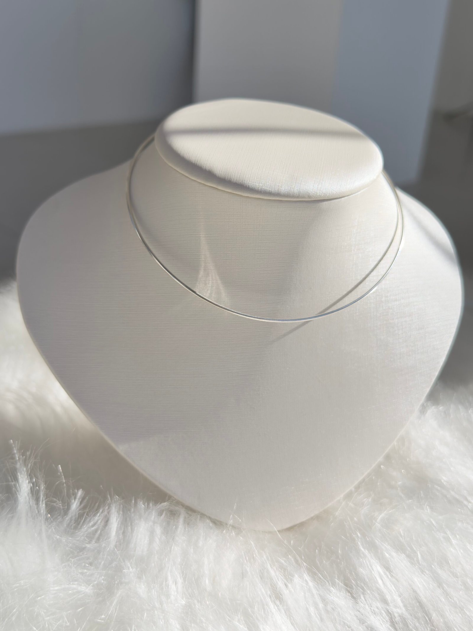 CHOCKER PRATA 925 ARO LISO COM TRAVA