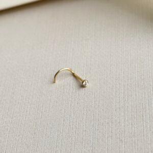 PIERCING EM OURO 18K PONTO DE LUZ / NOSTRIL